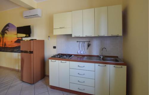 San Nicolo Apartment | Cozy Apartment In Ricadi With Wifi