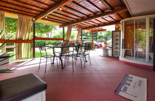 Trecastagni Apartment | Cozy apartment in Trecastagni with sauna