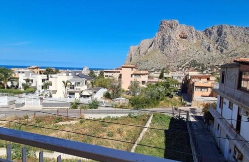Sferracavallo Apartment | Cozy apartment with parking included