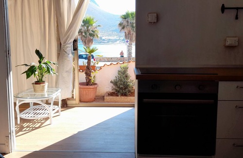 Cornino Cottage | Cozy cottage just 20 meters from the beautiful sea of Baia Cornino