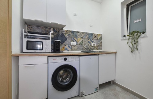 Isola delle Femmine House | Cozy home in Isola delle femmine with WiFi