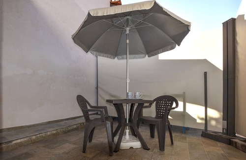 Isola delle Femmine House | Cozy home in Isola delle femmine with WiFi