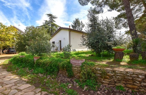 Caltagirone House | Cozy home in Caltagirone with WiFi