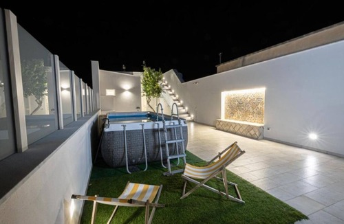 Tre Fontane Villa | Cozy seaside villa a few meters from the beach for couples and families