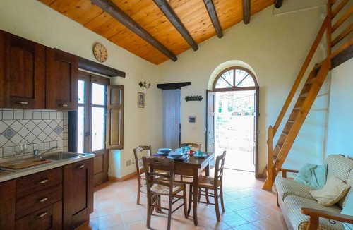 San Marco d'Alunzio Apartment | Crimaldi balcony in the historic center of San Marco d'Alunzio