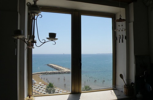 Crotone Apartment | Croton Gold Edition