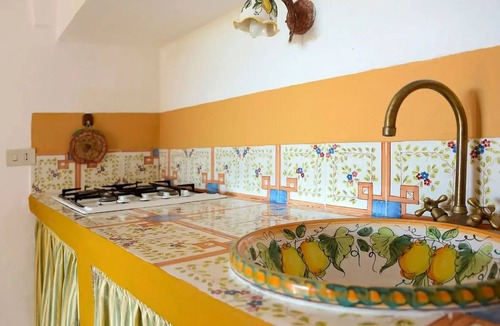 Rekhale Apartment | Dammuso Hermitage
