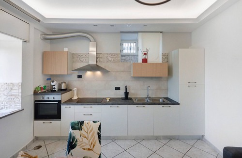 Gragnano Apartment | Day Dreams Home - Sorrento Amalfi Apartment with Sea View, Wi-Fi & Air Conditioning