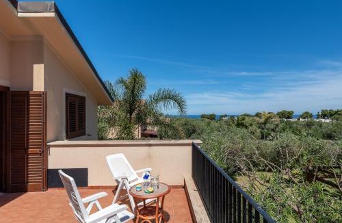 Terrasini Villa | Deliziosa Villa a 500 metri dal mare con Piscina