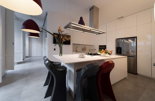 Albergheria Apartment | Deluxe apartment with private garden in the historic center