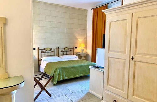 Sternatia Apartment | Deluxe Double/Twin Room - Martanì