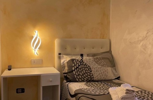 Tropea House | Deluxe Room Rental.