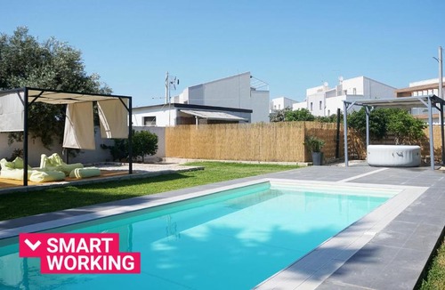 Epipoli Apartment | Dependance in Villa con Piscina by Wonderful Italy