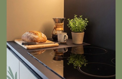 Cefalu Apartment | Designer Apartment with Free Parking