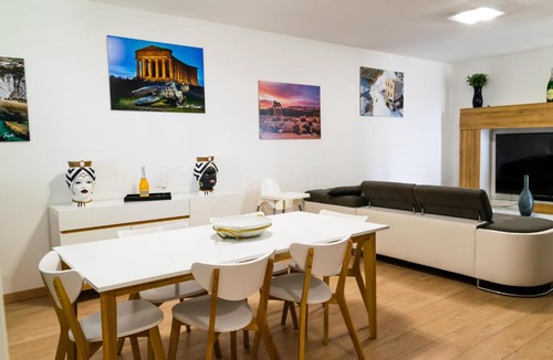 Villaggio Mose Apartment | Diana Holiday Home