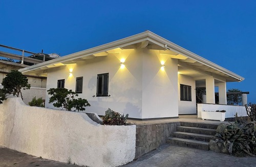 Gizzeria Villa | Directly facing the sea with private garden and direct access to the sea