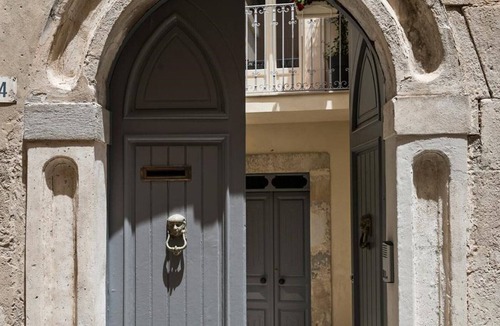 Casa Papa House | Domus Sbirciò Modica