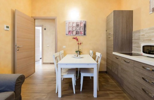 Vatican Apartment | Domus Solis San Pietro, Charming apartment with a stunning view of S. Peter Dome