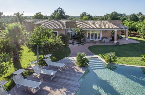 Castelvetrano Villa | DONNA CECILIA luxury Villa in the unspoiled countryside of Sicily