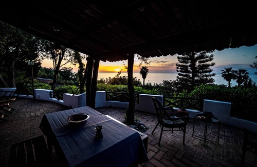 Parghelia Villa | Dream Vacation in Calabria: Villa with Patio 200 METERS from the Sea Free Parking