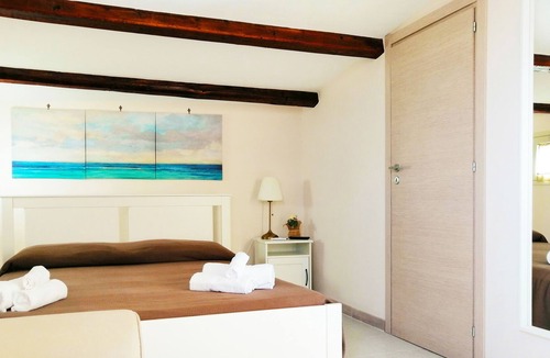 Noto Historic Centre Apartment | Ducezio rooms (suite)