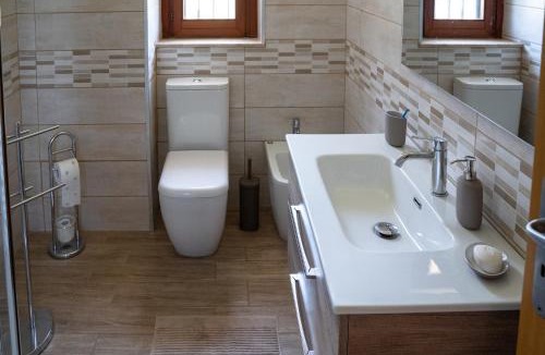 Capo Mulini Apartment | Elegant apartment in residence with large pool