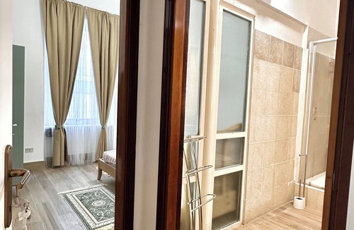 Salerno Apartment | Elegant holiday home situated in Salerno, city centre, a few km from Amalficoast