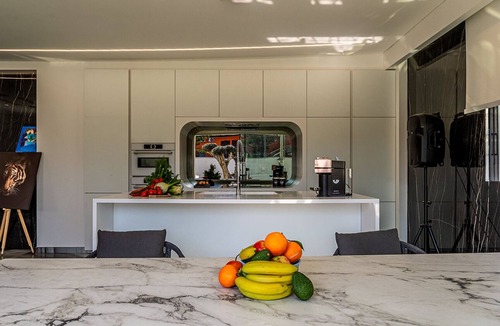 Fondachello Villa | Elegant villa with pool in Mascali