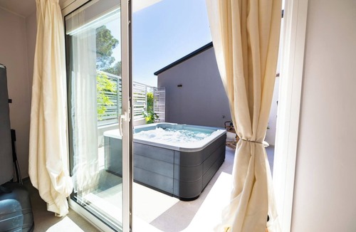 Partanna Villa | Elegant Villa with Private Pool, BBQ and Modern Amenities
