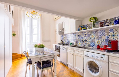 San Ferdinando Apartment | Ella's home, just steps from the seafront