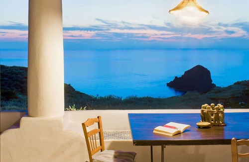 Pollara Villa | Enchanting sea view villa in Pollara, Salina, Sicily