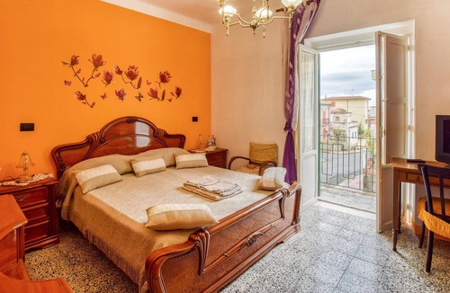 Parghelia House | Enjoy your vacation in the cottage with sea view ? These are memories for life.