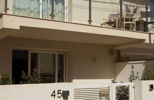 Marzamemi House | Entire Dwelling | on the waterfront | 4 rooms 4 bathrooms