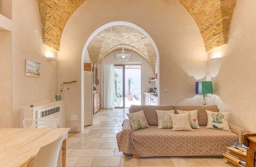 Salve Villa | Entire house with private pool 5km from the sea