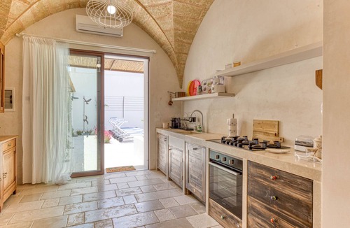 Salve Villa | Entire house with private pool 5km from the sea