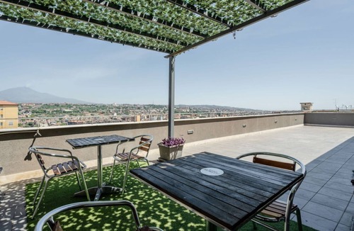 Cibali Apartment | Etna View Superior Flat with Terrace and Jacuzzi