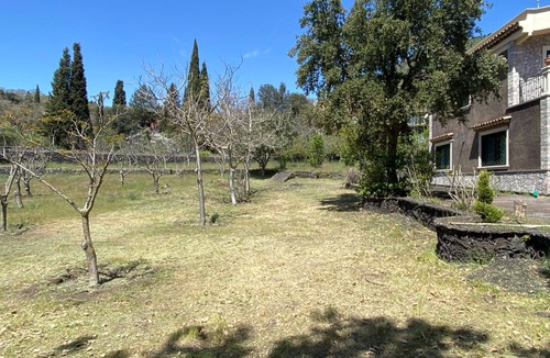 Viagrande Villa | Evocative villa 10 minutes from volcano Etna