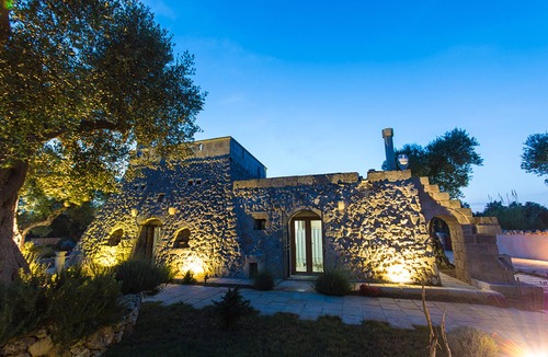Carpignano Salentino Villa | Exclusive masseria in Apulia with pool, jacuzzi, pajare, trulli m595