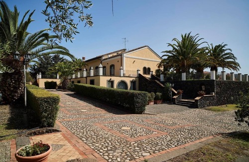 Piedimonte Etneo Villa | Exclusive Villa with Private Pool and Etna View