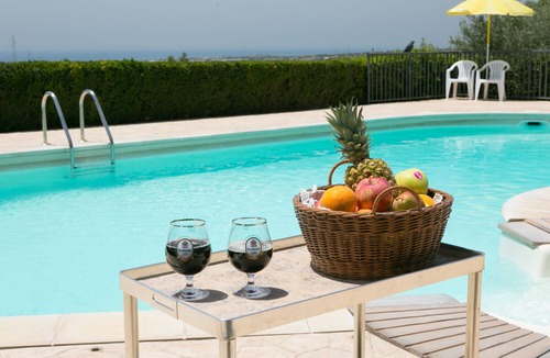 Casa Papa House | Exclusive villa for 4 to 8 persons with pool. 4 bedrooms. 3 bathrooms