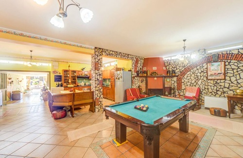 Fiumefreddo di Sicilia House | für 10 Personen in Fiuefreddo di Sicilia, Sizilien (Ostküste von Sizilien) by Interhome