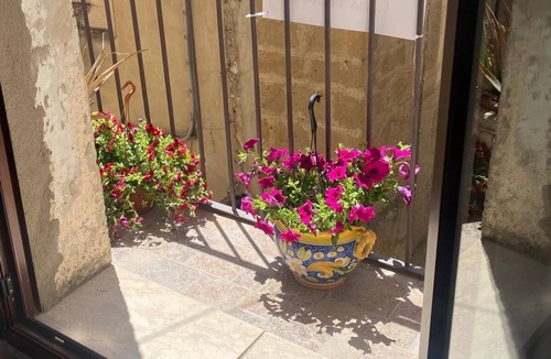 Caltagirone Apartment | Family apartment with kitchen