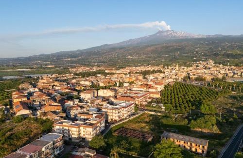 Fiumefreddo di Sicilia Apartment | Family House Turiddu