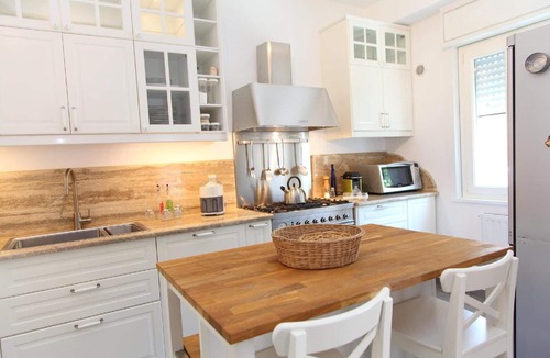 Cefalu Apartment | Family House