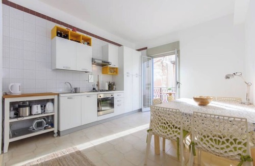 Castellammare del Golfo Apartment | Family friendly spacious 3bed apartment in Castellammare del Golfo with WiFi AC