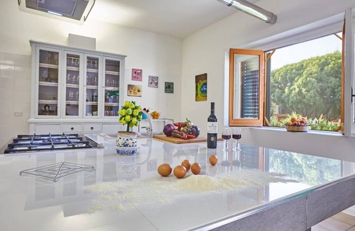 Marina di Modica Villa | Family Villa Morenanoemi with Sea View, Pool, Garden, Terrace & Balcony