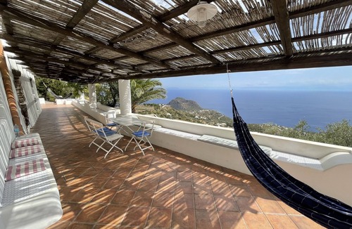 Stimpagnato House | Filicudi villa Aeolian style panoramic view next riserva felci above Portella