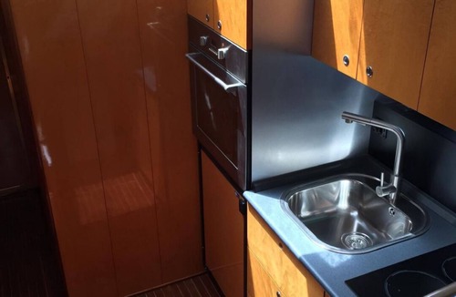 Quartiere XXXIII Lido di Ostia Ponente Hotel | Floating House - Romantische woonboot in de haven van Rome