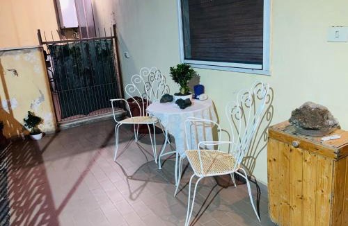 Torre Annunziata Apartment | FMR Oplonti PLINIO B&B