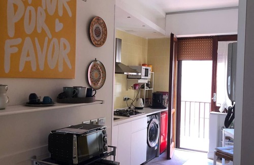 Torre Annunziata Apartment | Frank House: between Naples, Pompeii and Sorrento